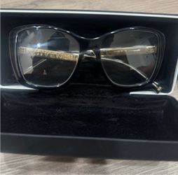 Givenchy glasses 🤓