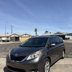 Toyota Sienna $8,000
