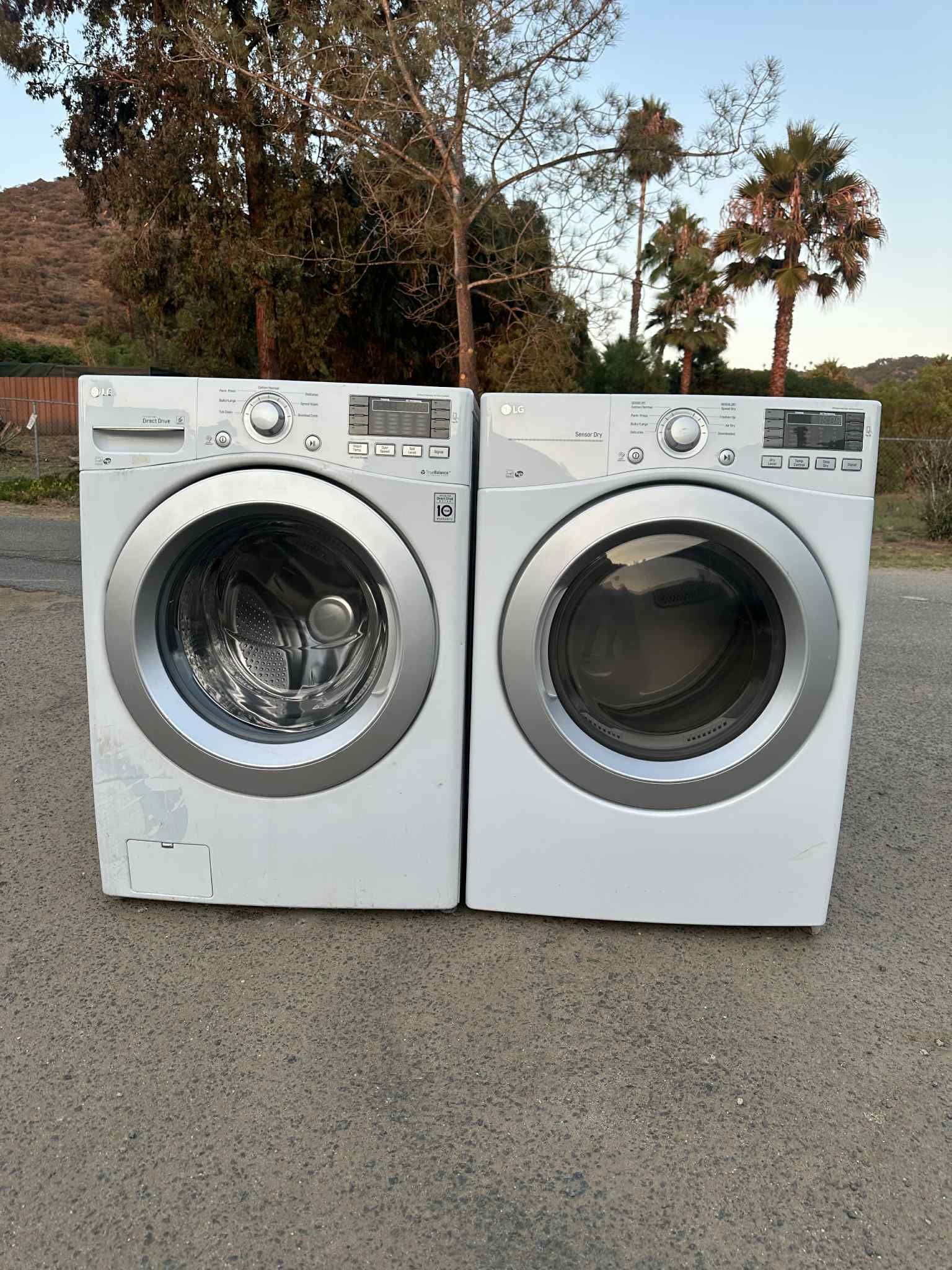 LG Washer And Electric Dryer 