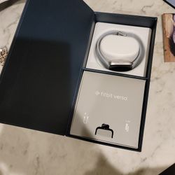Fitbit VERSA