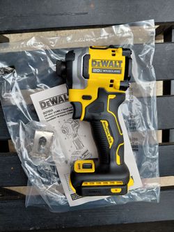 Stubby Impact Dewalt 20v Atomic 3-Speed