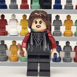 Lego Nymphadora Tonks Minifigure with Wand from set 75980 Harry Potter Attack on the Burrow