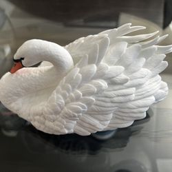 Vintage Lenox The Graceful Swan White