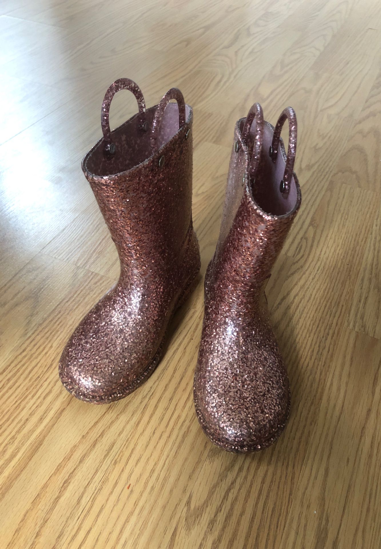 Girl rain boots size 10