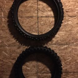 Dirt bike tires