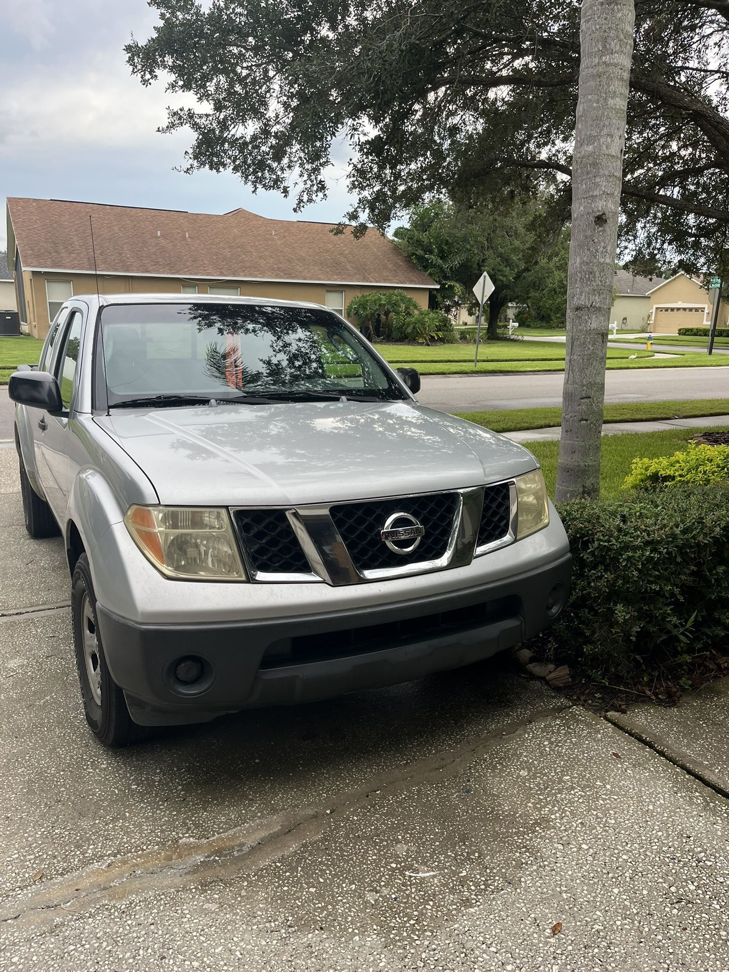 2006 Nissan Frontier Straight Body. Has a Few Issues I Need To Get It Fixed Or Sell It to you.