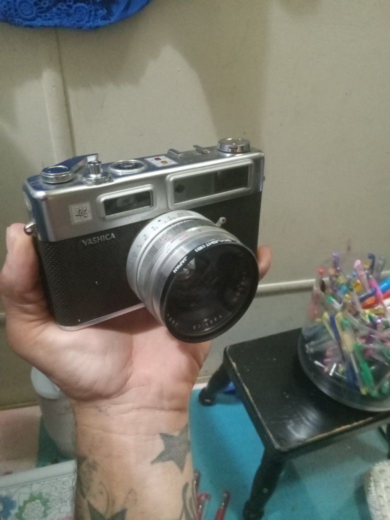1966-68 Vintage Yashica Camera