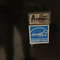 Avanti Mini Fridge 