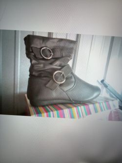 Girls Style: rachel-43k Girls Size 4 In Original Box Black Boot With Silver Buckle Flat