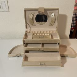 Jewelry Holder