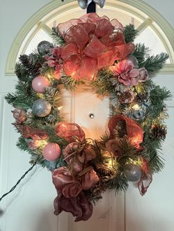 Pre-lit Christmas Wreaths