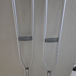 Crutches 