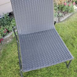 Pair Of Patio Lounge Chairs 