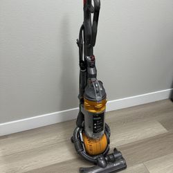 Dyson DC25 Ball Animal Multi Floor Upright Vacuum