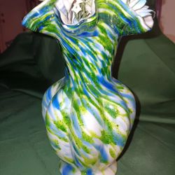 FENTON ART GLASS VASE