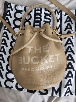 The Bucket Marc Jacobs