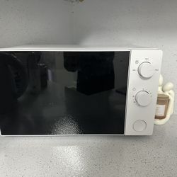 IKEA Microwave – White – Excellent Condition