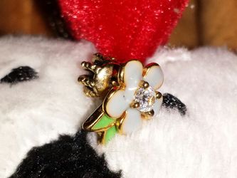 Diamond flower earing