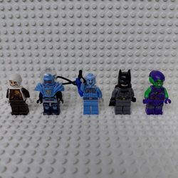 Lego Superhero Minifigures (lot 49)
