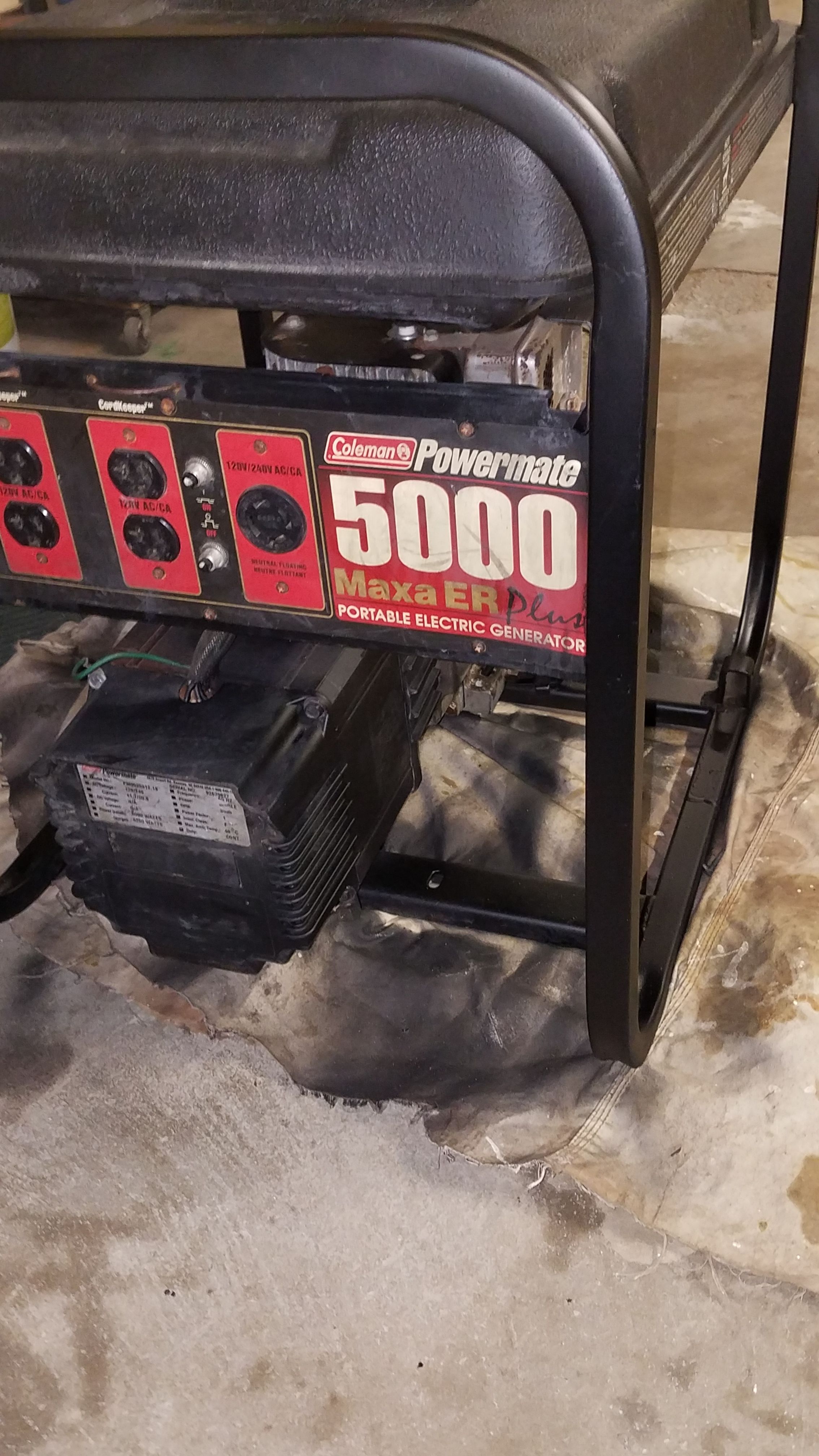 Coleman powermate 5000 Maxa er plus generator