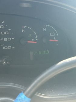 2005 Ford E-350