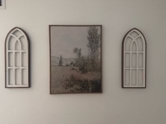 Farmhouse paining and arched frame window decorations