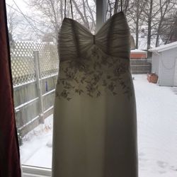 Wedding dress- perfect condition, never worn