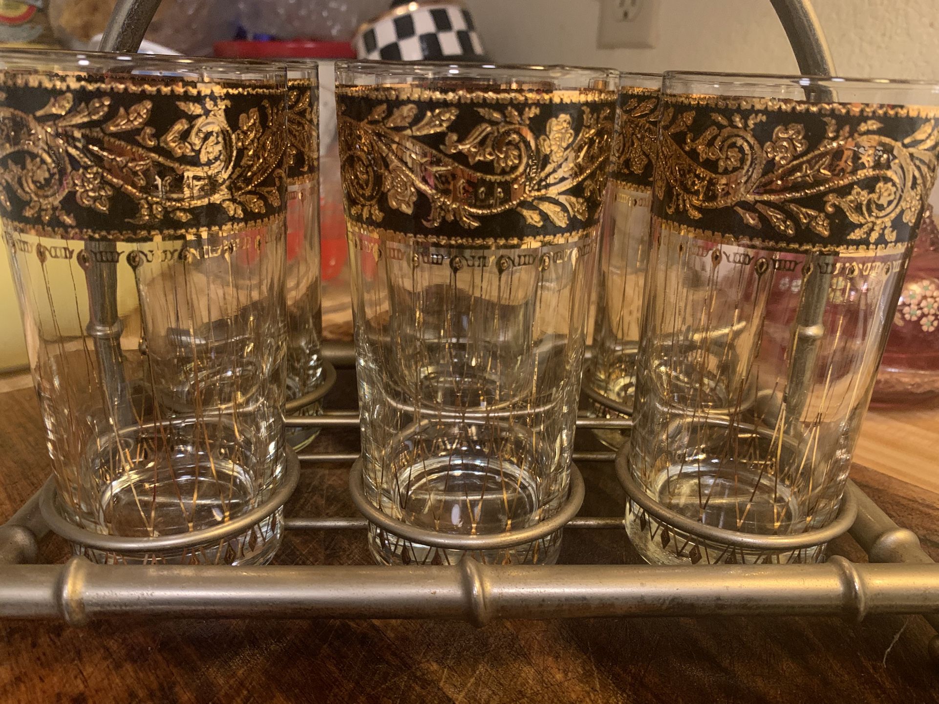 Antique Drink Caddy With 6 Glasses