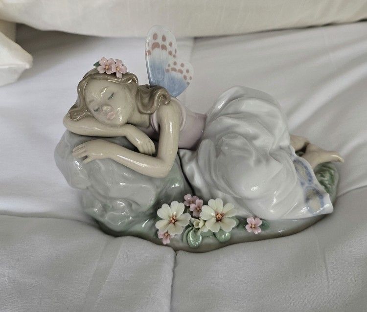LLADRO Princess of the Fairies 7694 Privilege J78UX w/Orig BOX in MINT CONDITION