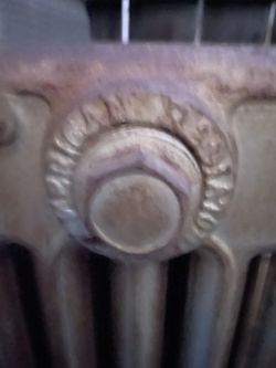 Vintage 6 Fin Radiator