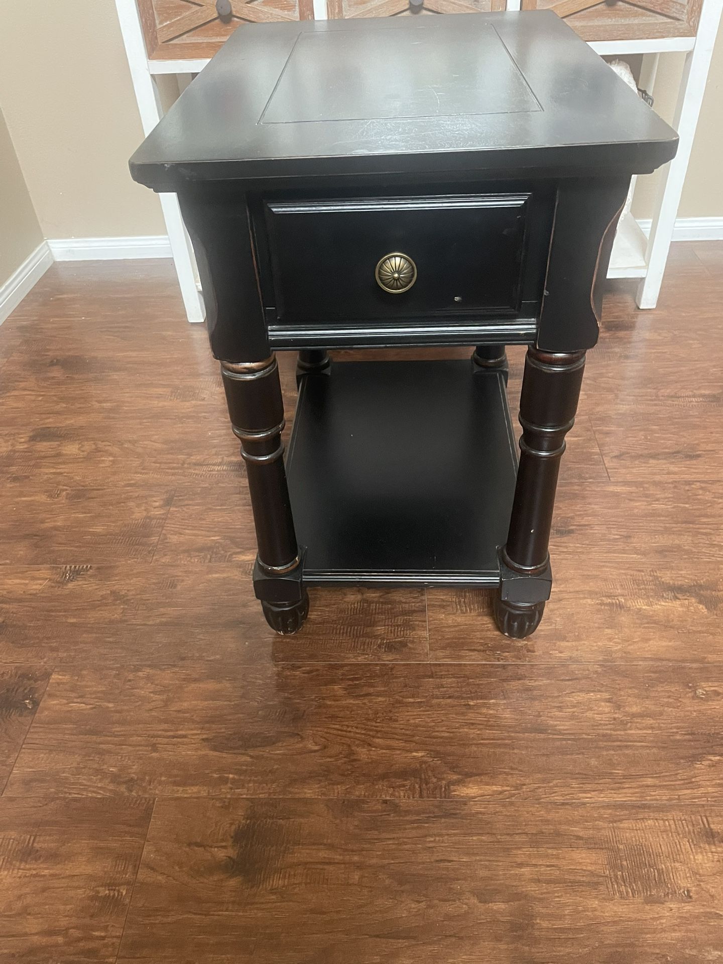 Side /end Table