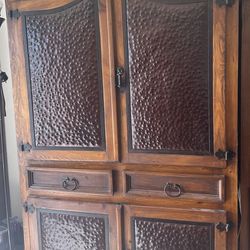 Moving sale ton  of furniture