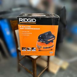 Ridgid 6 Galloon Air Compressor 