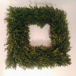 Square Faux Green Wreath, 20" x 20" x 5"