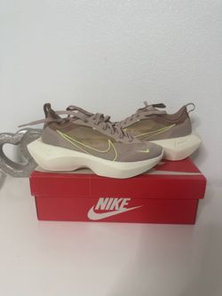 Nike Vista Lite Sneakers size 7.5