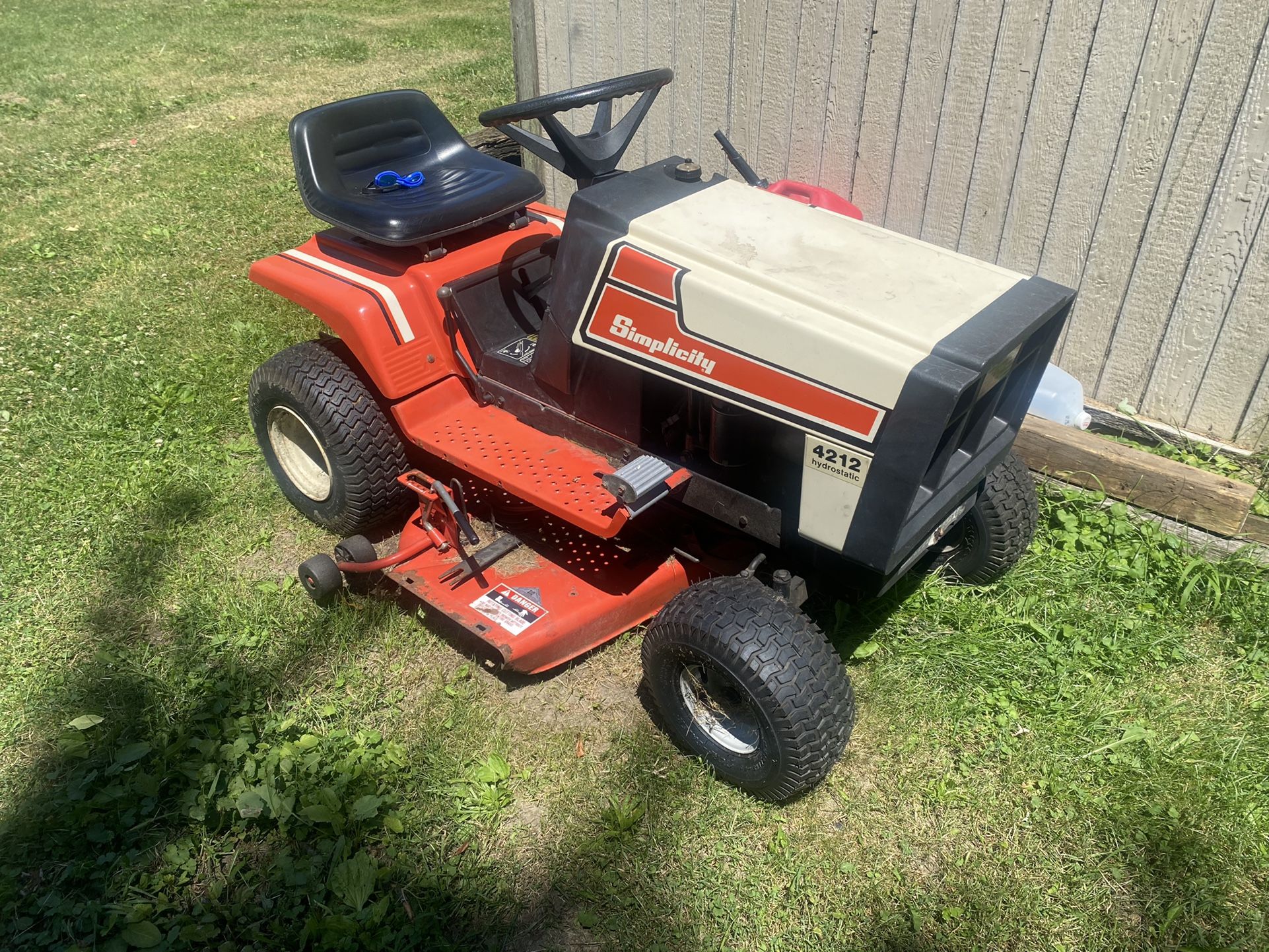Simplicity 4212 Mower