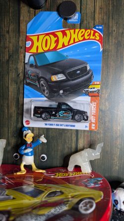 Hot wheels 99 Ford -150 svt lightning