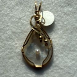 Mother Of Pearl With Natural Sea Pearl Pendant
