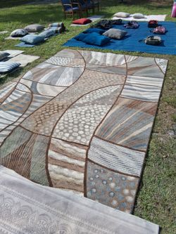 NICE LARGE AREA RUGS