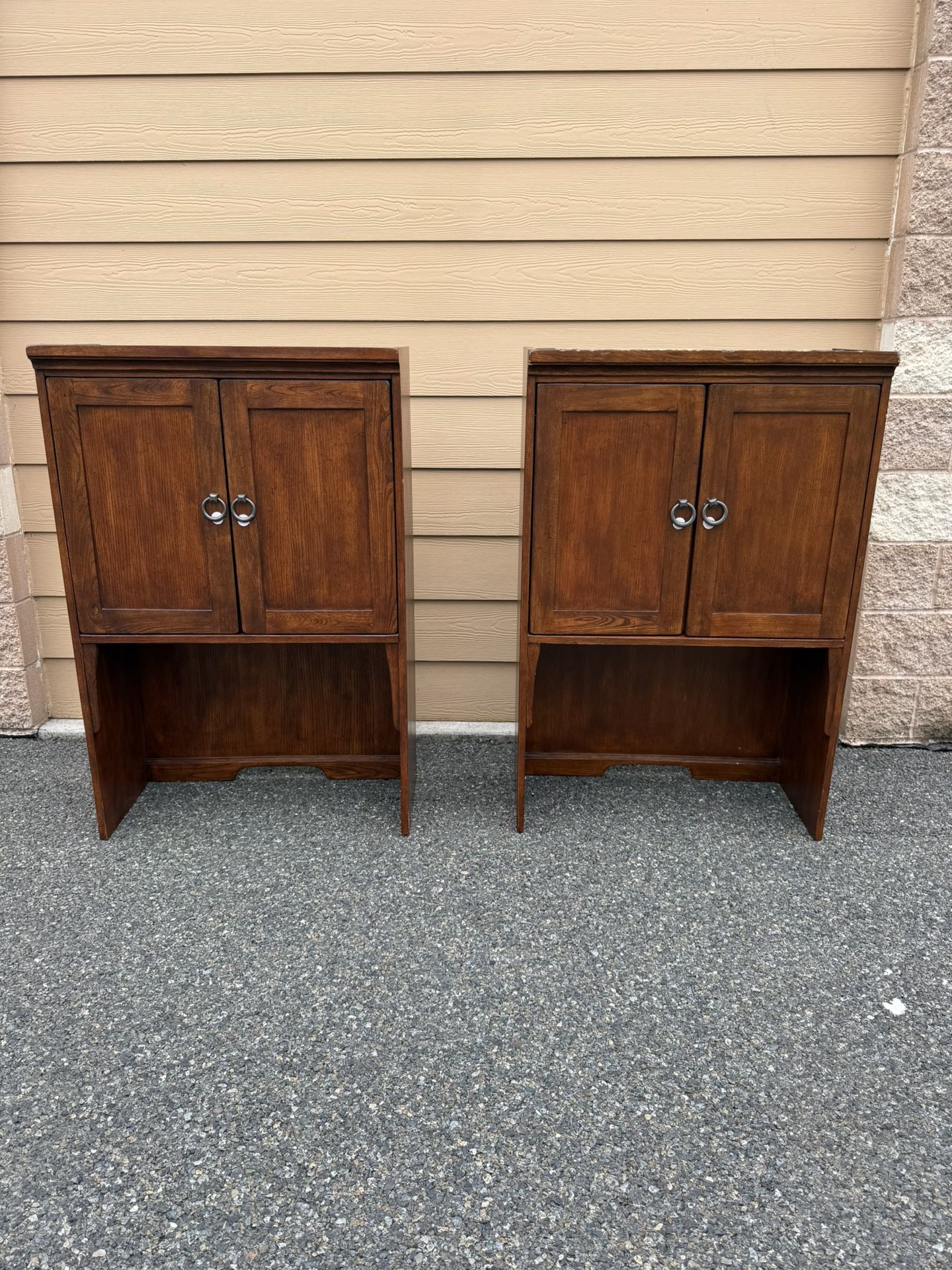 Antique lockers. Kitchen furniture. 2 shelves. Furniture