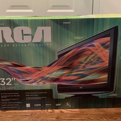 RCA 32-inch class LCD HDTV Color Beyond Reality Black