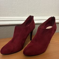 KELLY &KATIE Ankle ZIP Bootie Burgundy Suede High Heel 7