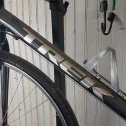 Trek Bike With H2 Comp Wheels