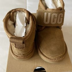 UGG Neumel II Graphic Boot - Toddler / Little Kid 