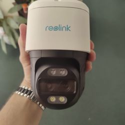 REOLINK PTZ Security Camera System 4K