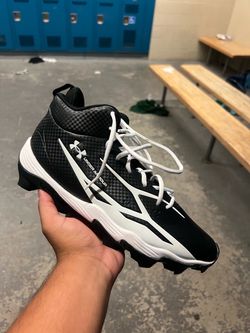 Selling these ugly ass carbon fiber having ass cleats