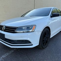 2016 VW JETTA Tsi, CLEAN AUTO-CHECK, GREAT ON GAS, COLD AC, RUNS GREAT, FINANCE AVAILABLE 🚘