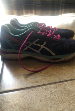 Size 10 ASICS