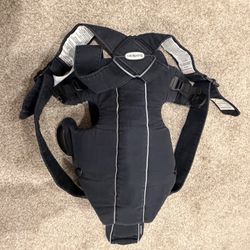 Babybjorn Baby Carrier Mini