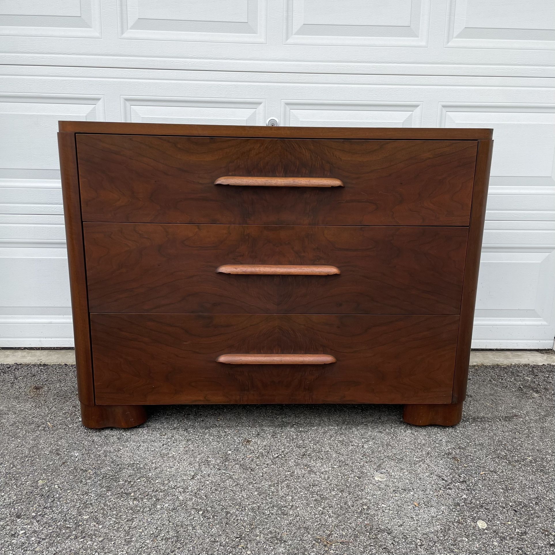 Vintage Walnut Mid Century MCM Chest Dresser 